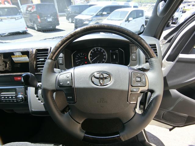 Toyota HIACE VAN 2026