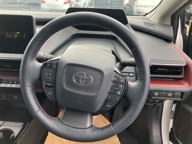 Toyota PRIUS 2023