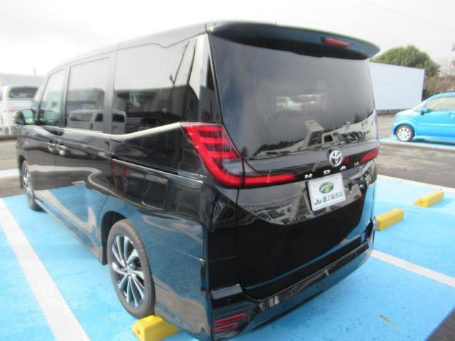 Toyota NOAH 2025
