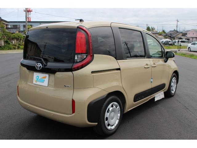 Toyota SIENTA 2025