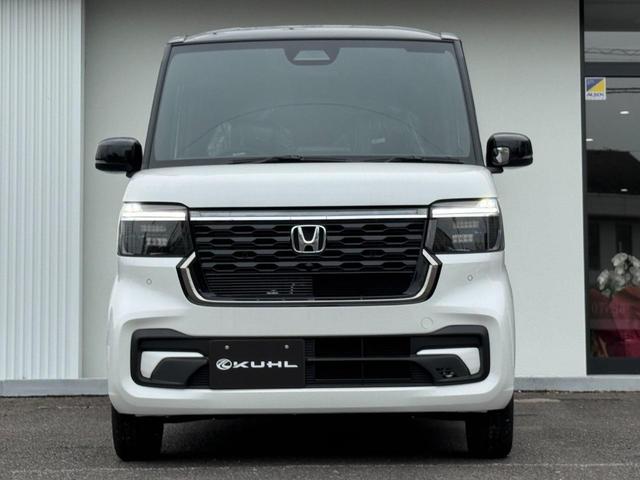 Honda N-BOX CUSTOM 2024