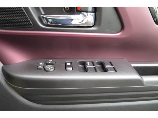 Suzuki SPACIA CUSTOM 2025