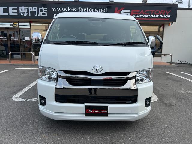 Toyota HIACE VAN 2026